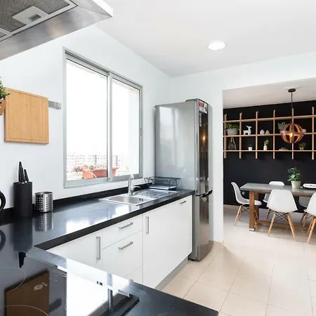 Apartment Home2book Design Apart Cruz Center *